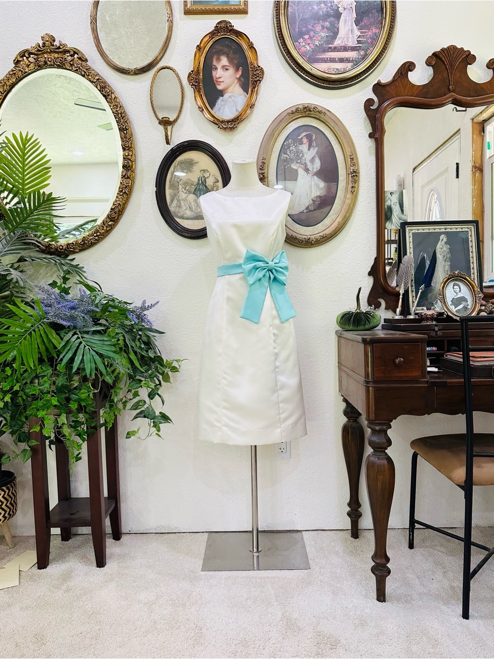 Vintage Ivory Dress | 1960s–1970s Style | Removable Tiffany Blue Bow